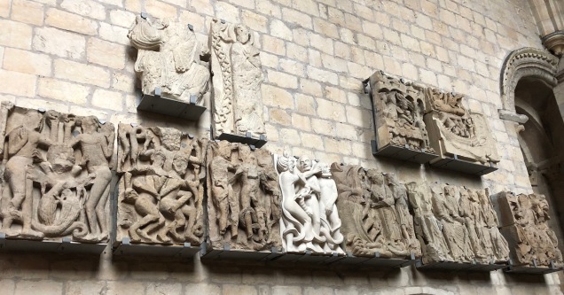 Lincoln_Cathedral-frieze
