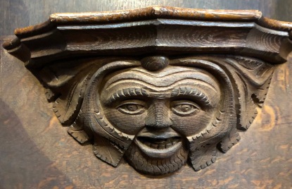 Wakefield_Cathedral_Misericord-green-man-smile-beard